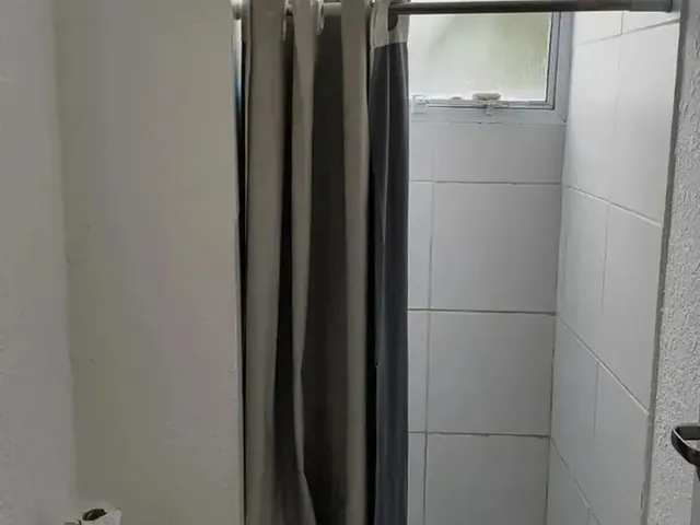 Imagem 2: Lindo 2/4 Semi Mobiliado - Abrantes - Térreo - Atrás do Outlet Premium - Estrada Do