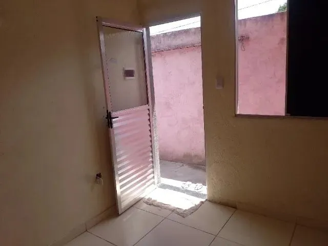 Imagem 6: Casa 1/4 Alugar. Área de serviço, 50m² de Área, 1 Vaga na...