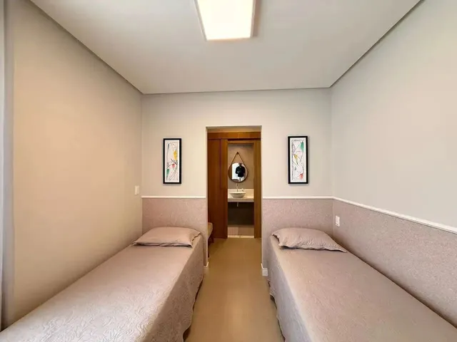 Imagem 5: Espetáculo de Casa Alto Padrão 4 Suítes e Escritório Totalmente Mobiliada Piscina