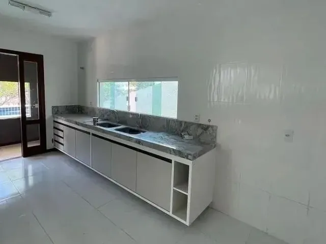 Imagem 2: Casa para Aluguel com 5 Quartos em Alphaville Litoral Norte 2 - Abrantes - Camaçari/Ba