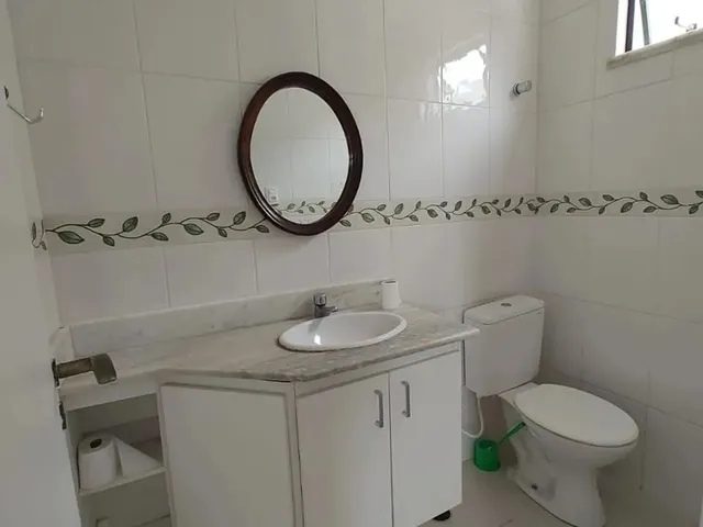 Imagem 5: Imóvel para Vender Ou Alugar Tem 240 Metros com 4 Quartos em Centro - Lauro de Freitas