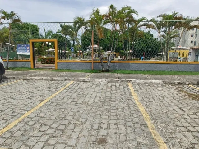 Imagem 8: Imóvel para Vender Ou Alugar Tem 240 Metros com 4 Quartos em Centro - Lauro de Freitas