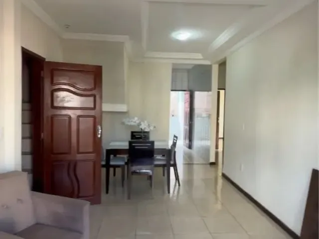 Imagem: A casa possui 3 Dormitórios, 1 Suíte, 2 Banheiros, 1 Vaga