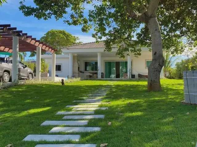 Imagem: Linda Casa Térrea 5 Suítes em Busca Vida