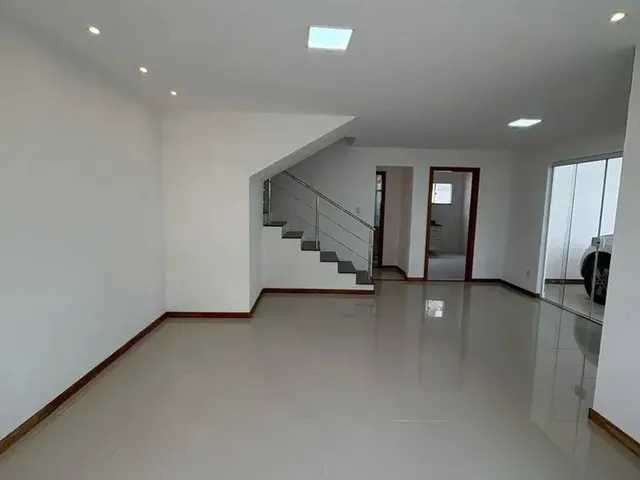 Imagem 8: Belíssima Casa de Quatro Quartos