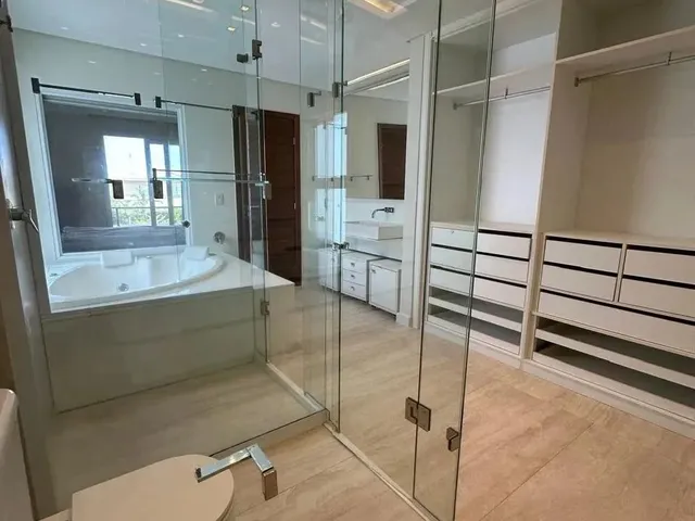 Imagem 3: Imóvel para Aluguel com 350 Metros Quadrados com 4 Quartos em Alphaville (Abrantes)