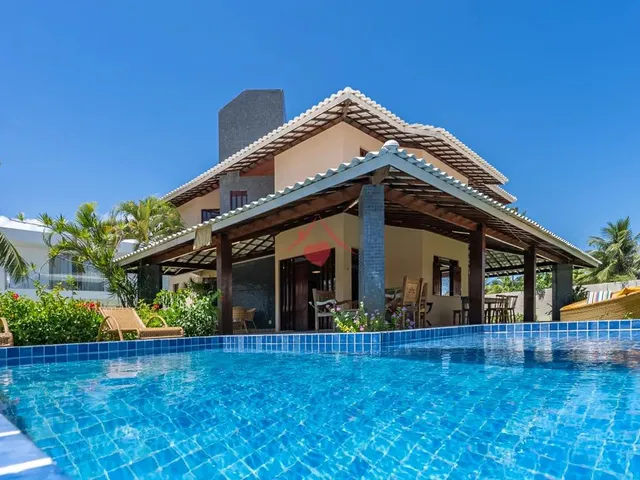 Imagem: Casa com Piscina a 50 Metros da Praia de