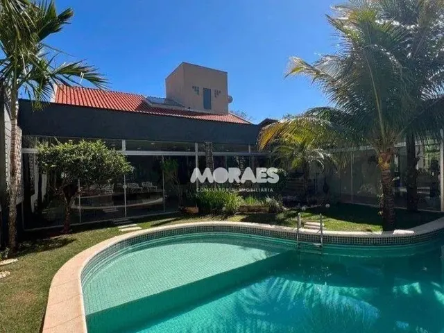 Imagem: A casa em condomínio possui 3 Dormitórios, 2 Suítes, 4