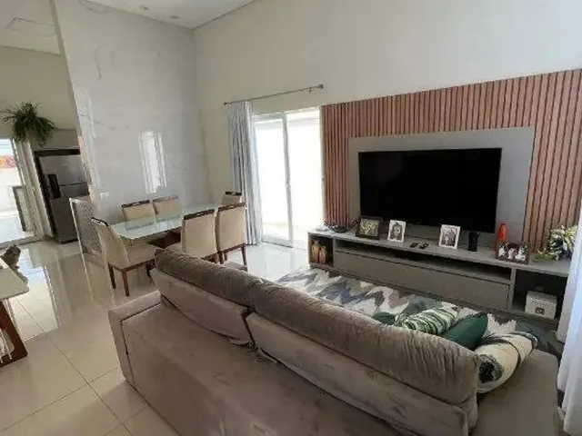 Imagem 9: Casa À Venda com 3 Quartos (1 Suíte) e 4 Vagas no Residencial Jardim das Flores Em