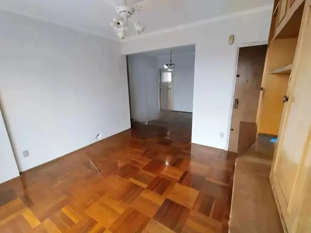Imagem: O apartamento possui 3 Dormitórios, 1 Suíte, 3 Banheiros,