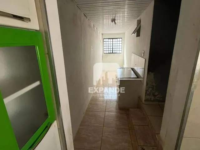 Imagem 3: Casa com 4 Dormitórios À Venda, 75 M² por R$ 230.000,00 - Conjunto Habitacional