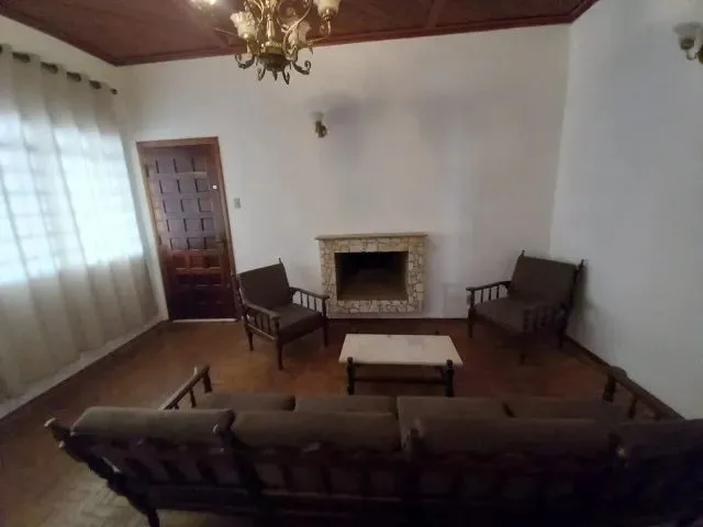 Imagem 3: Casa com Quintal À Venda na Vila Carmelo com 3 Quartos