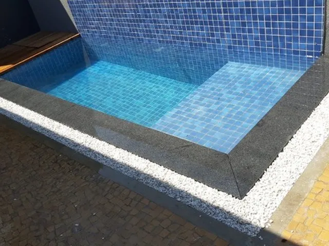 Imagem: A casa em condomínio possui 3 Dormitórios, 3 Suítes, 4