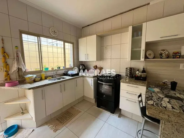 Imagem 5: Casa Térrea com 3 Quartos (1 Suíte), 2 Vagas, À Venda 180 M² por...