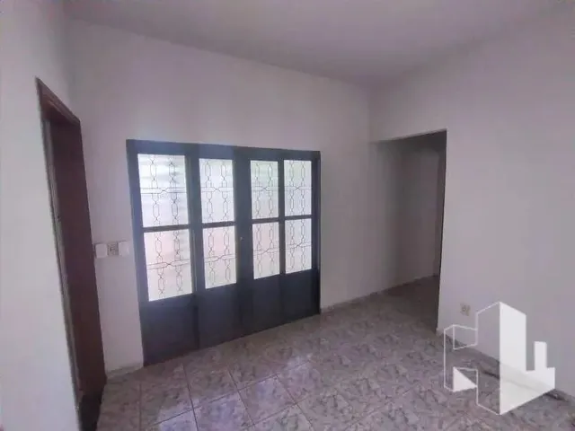 Imagem: Casa com 2 Dormitórios À Venda, 150 M²