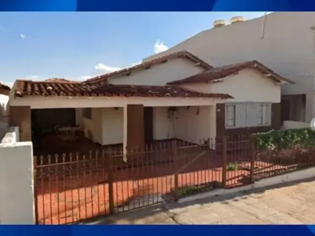 Imagem: Casa - Área de 210,00M² (Terreno) e 145,00M²