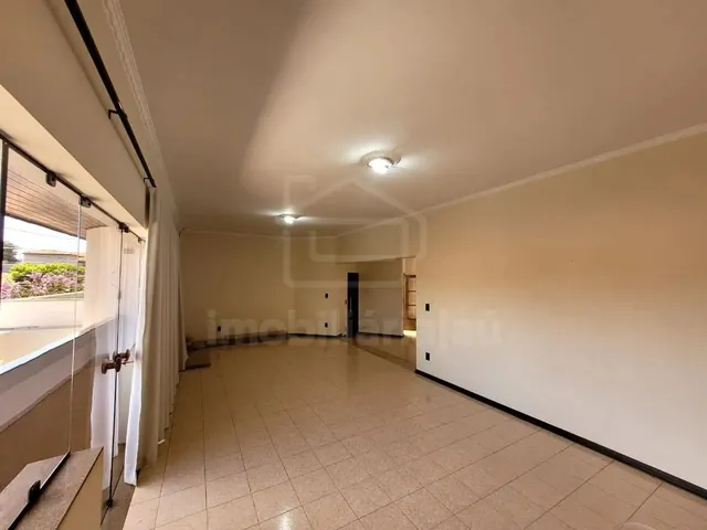 Imagem: Casa para Venda e Aluguel com 4 Quartos