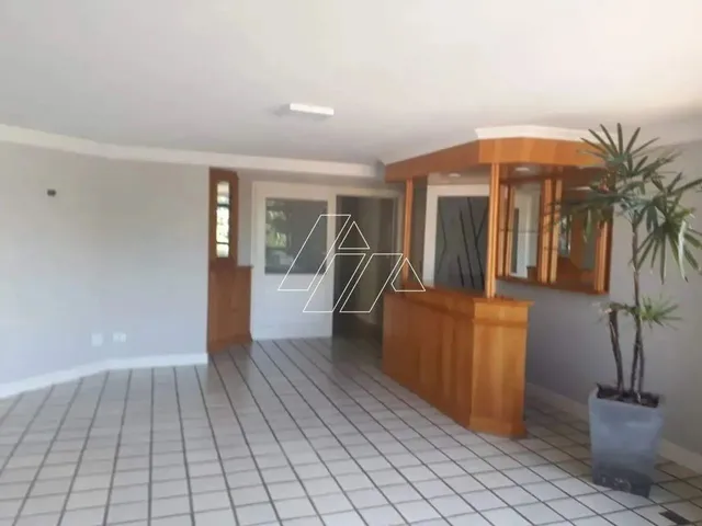 Imagem: Casa À Venda, 3 Quartos, 1 Suíte, Centro