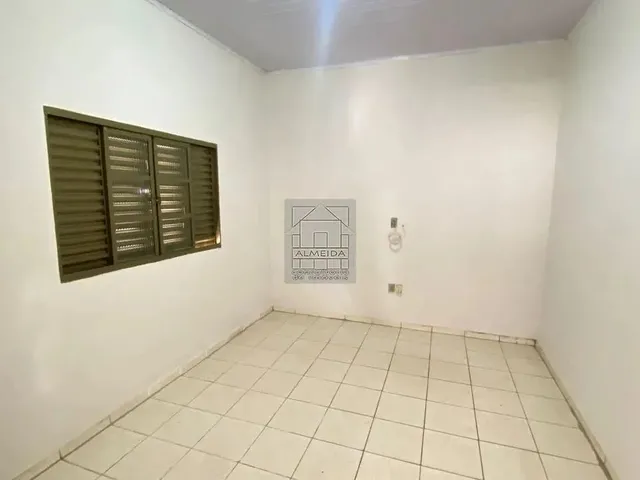 Imagem 2: Casa para Venda - Centro, Botucatu