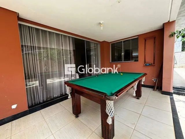 Imagem 8: Casa À Venda em Morada do Sol, Montes Claros - 4 Quartos, 2 Suítes, 4 Vagas