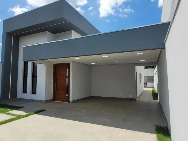Imagem 1: Casa Térrea com Piscina no Bairro Ibituruna. 155 M² de Área Construída e 300 M² De