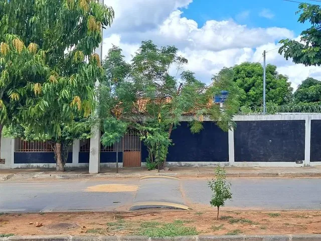 Imagem 1: Vende-Se Casa Domiciliar em Avenida