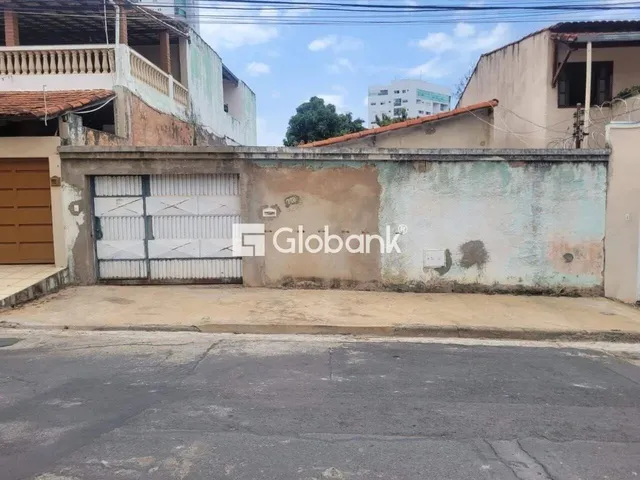Imagem: Casa em Montes Claros, no Bairro Jardim