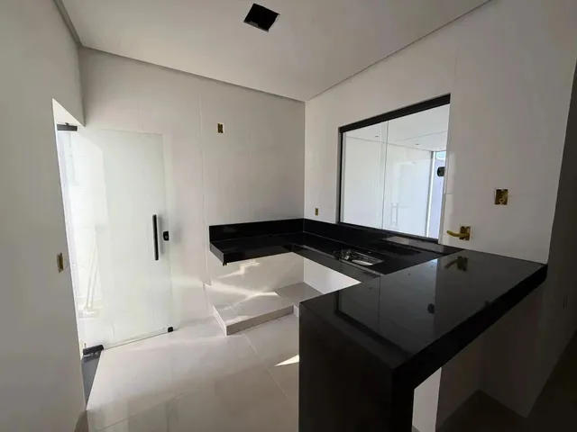 Imagem 8: Casa para Venda em Montes Claros, Interlagos, 3 Dormitórios, 1 Suíte, 2 Banheiros, 2
