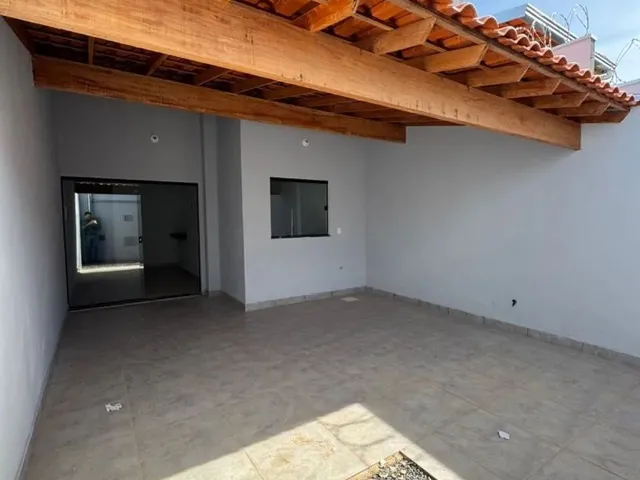 Imagem: Casa À Venda no Bairro Interlagos - Próximo