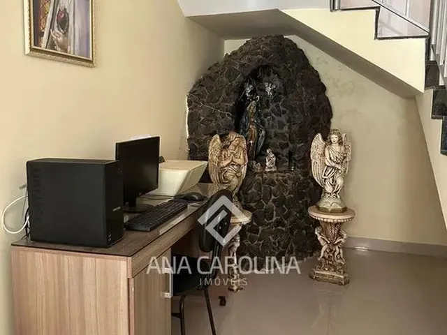 Imagem 2: Casa À Venda com 4 Dormitórios em Centro, Montes Claros Cod:636