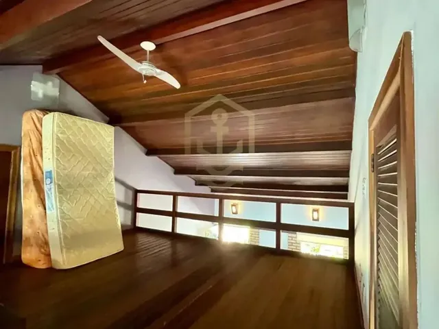Imagem 3: Imóvel para Venda Tem 10 Metros Quadrados com 5 Quartos em Bracuí (Cunhambebe) - Angra