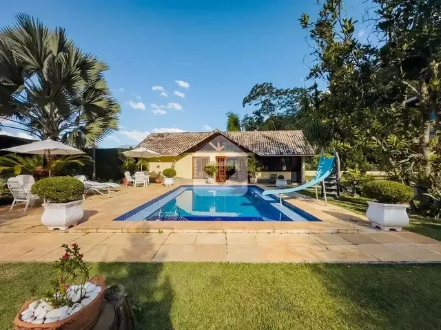 Imagem: Casa para Venda com 6 Quartos - Itaipava