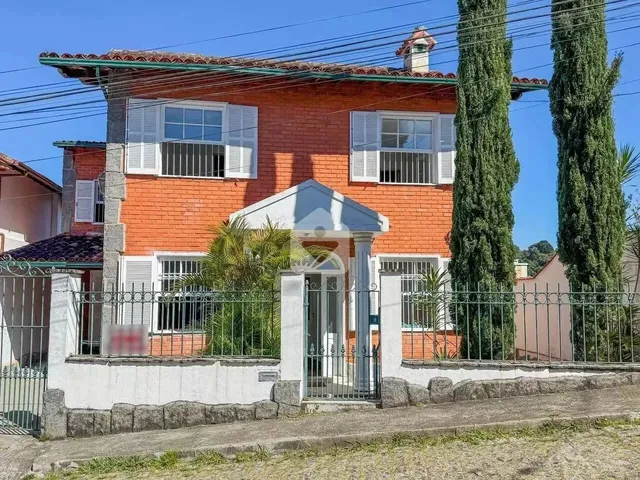 Imagem 1: Casa para Venda com 4 Quartos, 356M² - Centro - Petrópolis/Rj