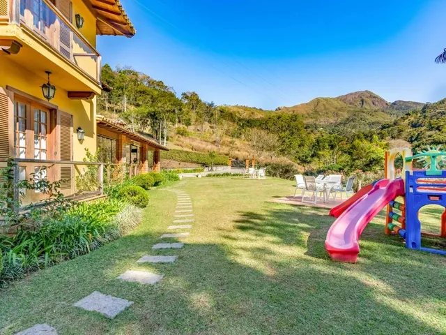 Imagem 16: Casa com 4 Quartos em Condomínio em Araras, Petrópolis