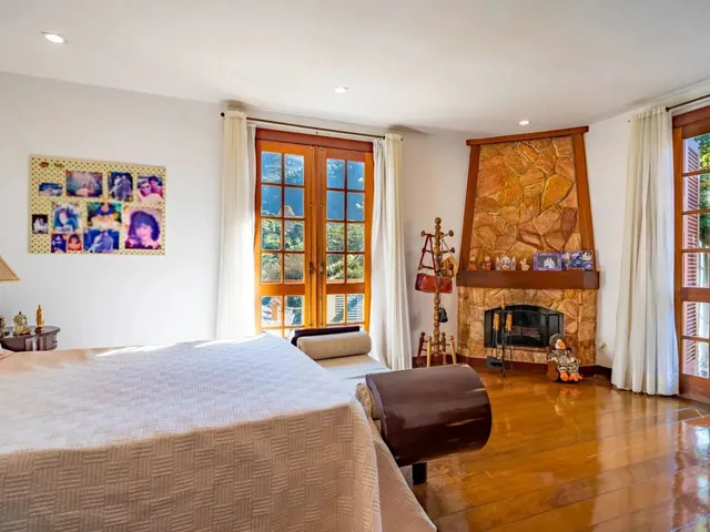Imagem 10: Casa com 4 Quartos em Condomínio em Araras, Petrópolis