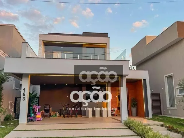 Imagem: Casa com 5 Dormitórios À Venda, 244 M²