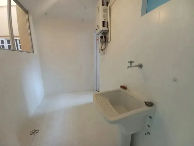 Imagem 15: Imóvel para Venda Possui 90 Metros Quadrados com 3 Quartos em Valparaíso - Petrópolis