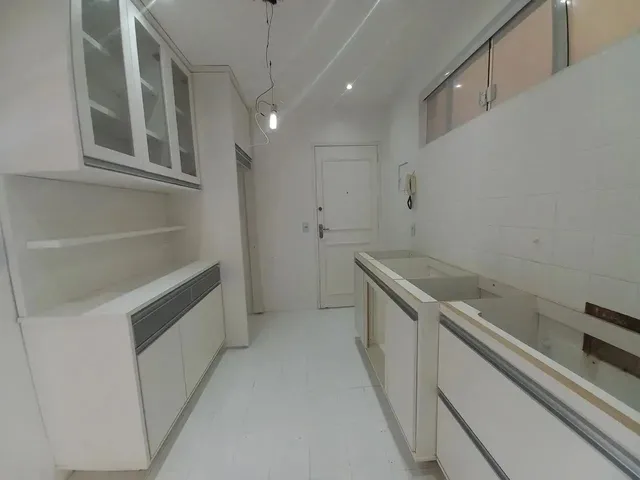 Imagem 14: Imóvel para Venda Possui 90 Metros Quadrados com 3 Quartos em Valparaíso - Petrópolis
