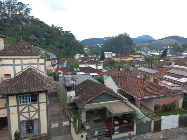 Imagem 6: Imóvel para Venda Possui 90 Metros Quadrados com 3 Quartos em Valparaíso - Petrópolis
