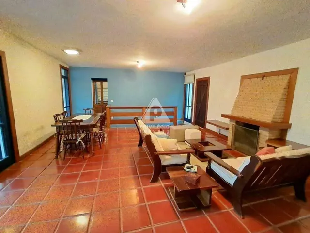 Imagem: Casa Duplex Itaipava Piscina Village