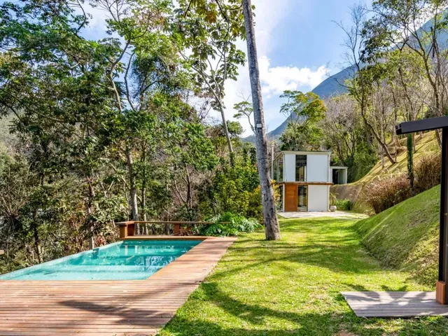 Imagem: Casa com 4 Quartos em Condomínio em Araras
