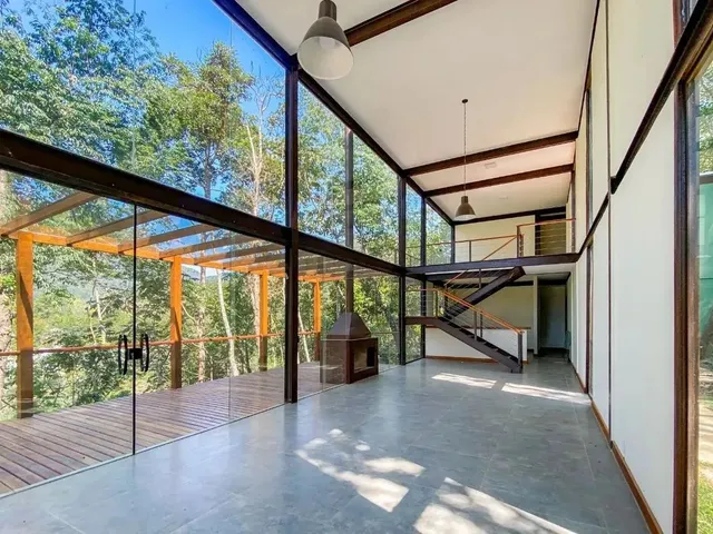 Imagem 5: Casa com 4 Quartos em Condomínio em Araras, Petrópolis
