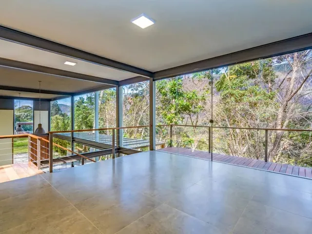 Imagem 7: Casa com 4 Quartos em Condomínio em Araras, Petrópolis