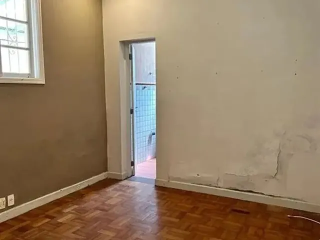 Imagem 15: Casa À Venda com 1050,00M² e 4 Quartos Sendo 3 Suítes, em Valparaíso, Petrópolis - Rj
