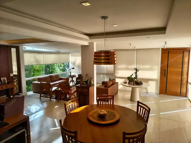 Imagem: Casa Triplex À Venda no Valparaiso, Petrópolis