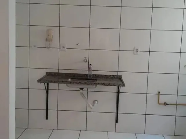 Imagem 8: Apartamento para Venda em Volta Redonda, Roma, 2 Dormitórios, 1 Suíte, 2 Banheiros, 1