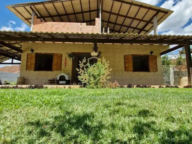 Imagem: Casa com 4 Quartos Á Venda por R$ 560.000,00