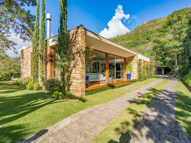 Imagem: Casa com 6 Quartos em Condomínio em Araras
