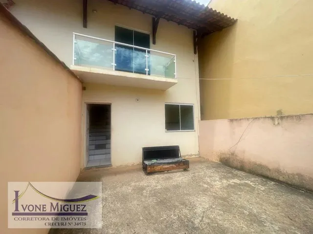 Imagem: A casa possui 2 Dormitórios, 1 Suíte, 2 Banheiros, 1 Vaga