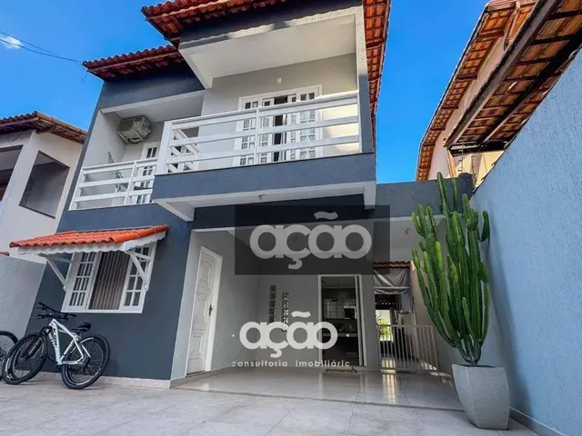 Imagem: A casa possui 4 Dormitórios, 1 Suíte, 3 Banheiros, 2